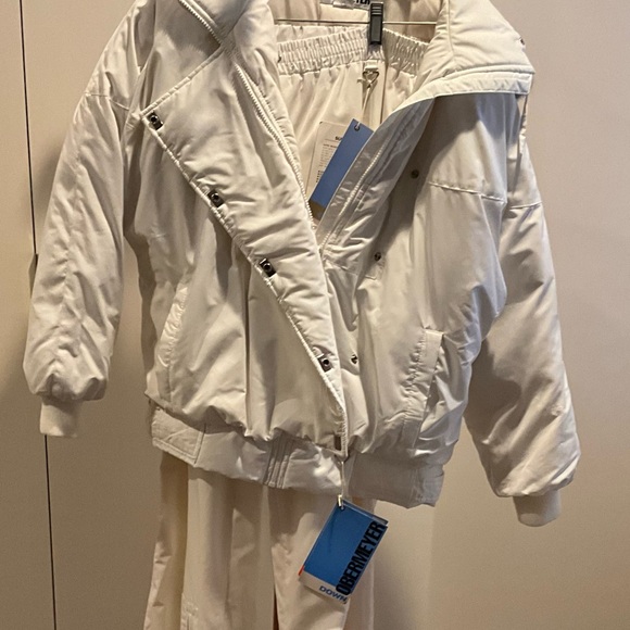 White Obermeyer Down ski jacket and white Obermeyer ski pants - Picture 3 of 7